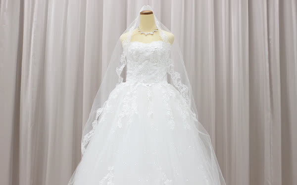 ウェディングドレス