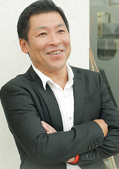 総合授業(シャンプー&ブロー)担当の三木先生